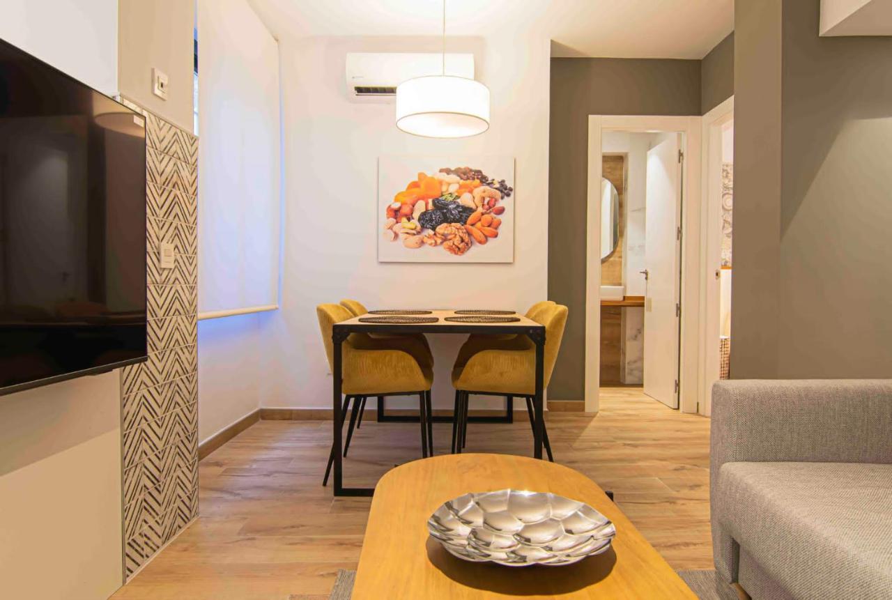 Apartamentos Leonor 马拉加 外观 照片