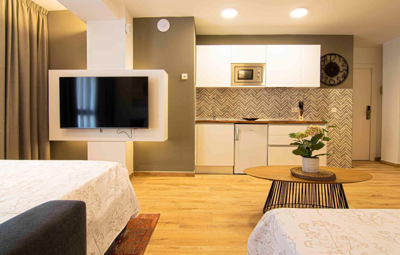 Apartamentos Leonor 马拉加 外观 照片