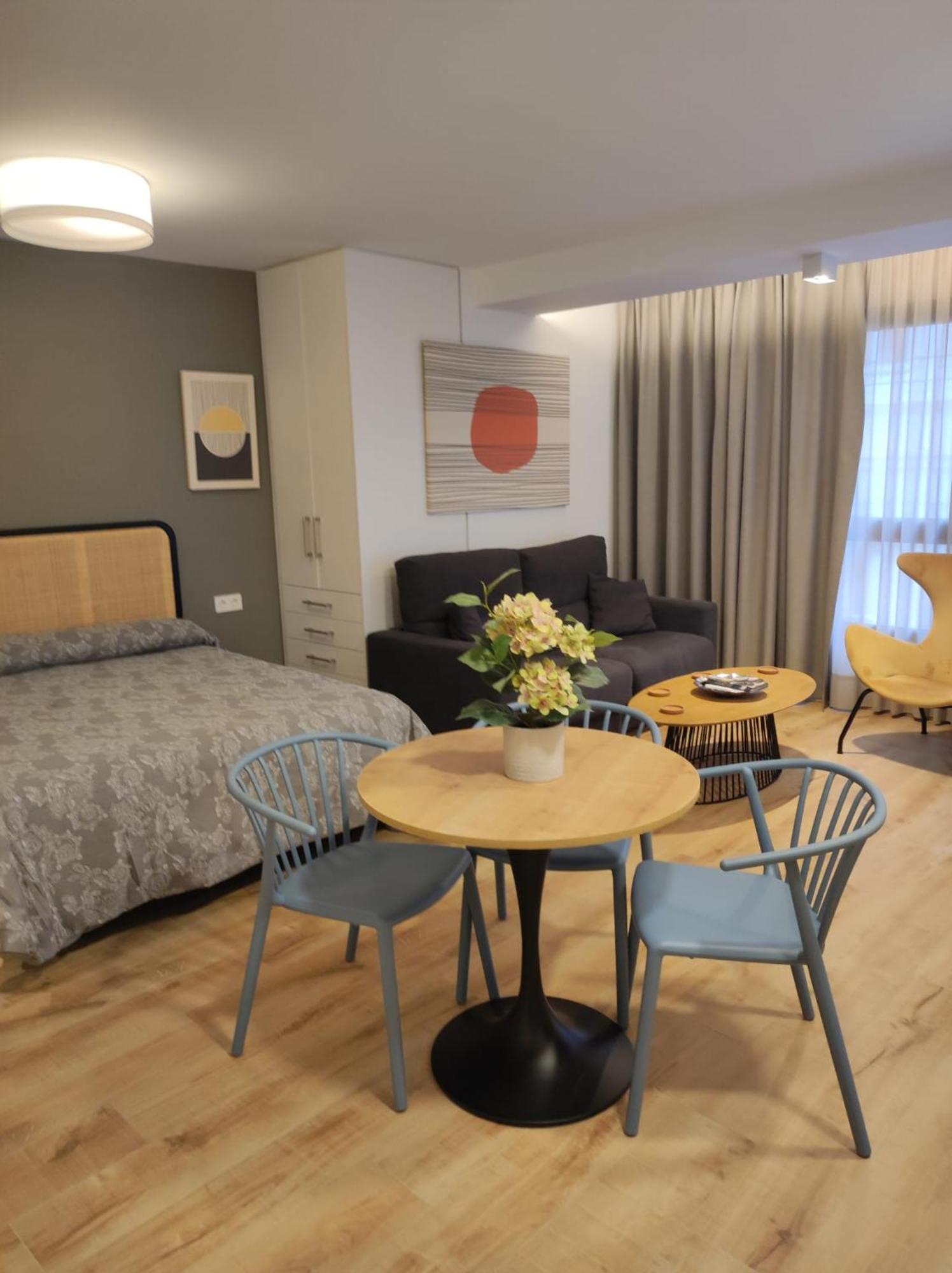 Apartamentos Leonor 马拉加 外观 照片