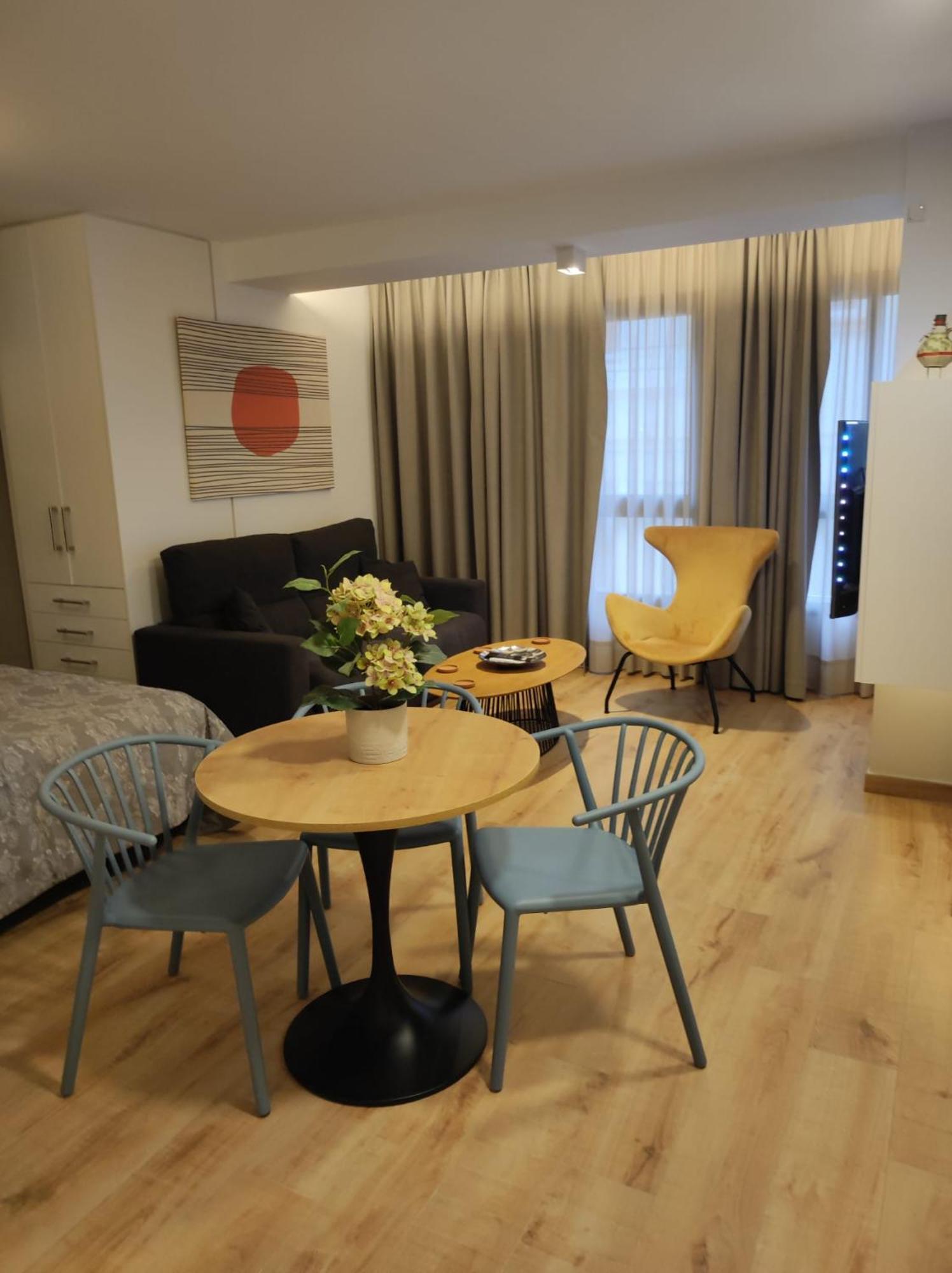 Apartamentos Leonor 马拉加 外观 照片