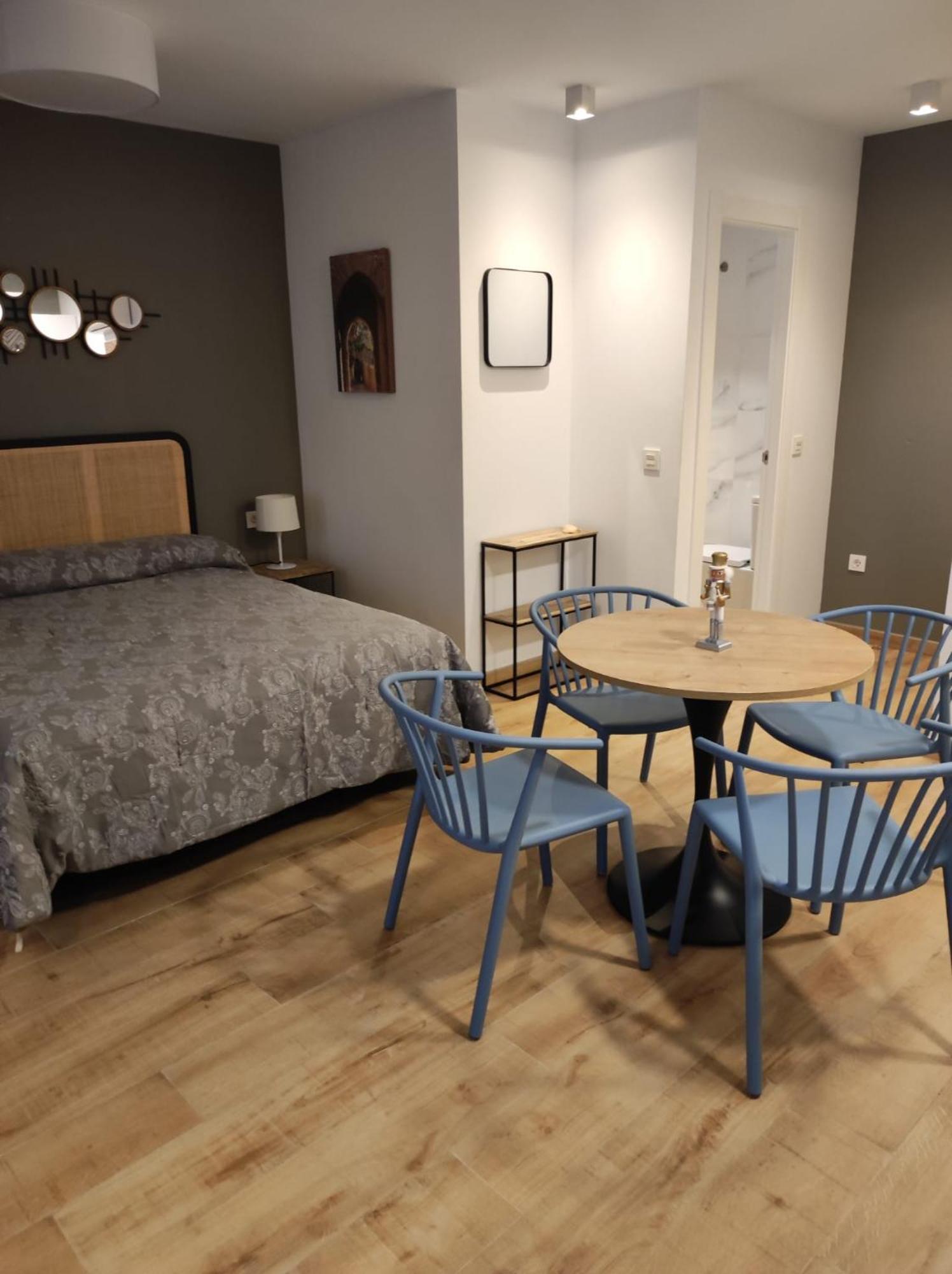 Apartamentos Leonor 马拉加 外观 照片
